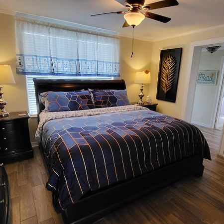 Spacious Beach House Unit,Beautifully Furnished 2 Bed 2Bath./2Min.Walk To Beach Clearwater Beach Εξωτερικό φωτογραφία