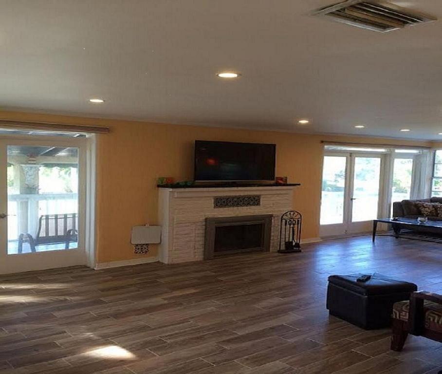 Spacious Beach House Unit,Beautifully Furnished 2 Bed 2Bath./2Min.Walk To Beach Clearwater Beach Εξωτερικό φωτογραφία