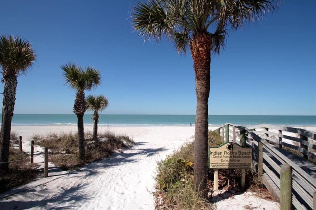 Spacious Beach House Unit,Beautifully Furnished 2 Bed 2Bath./2Min.Walk To Beach Clearwater Beach Εξωτερικό φωτογραφία